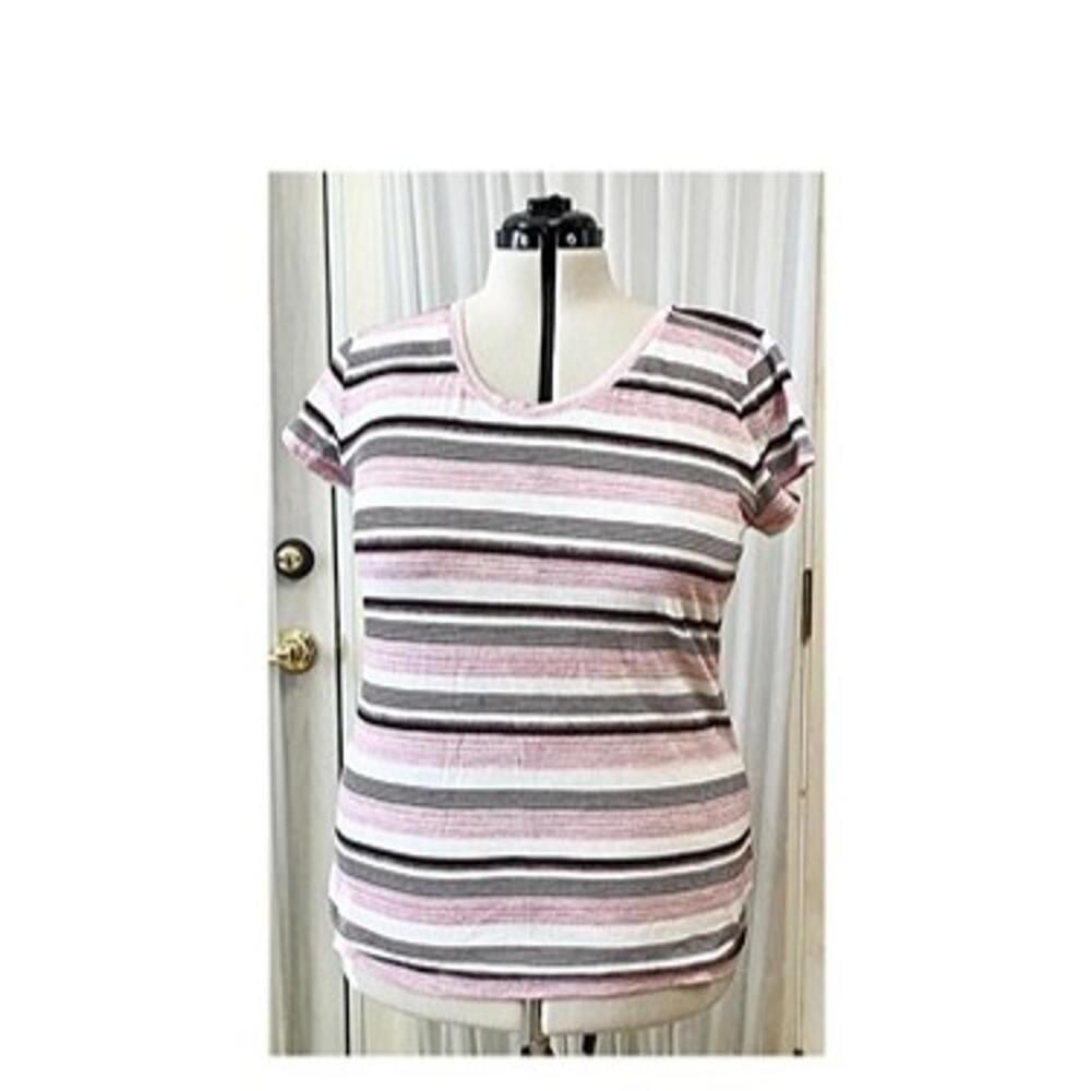 Style & Co pink, black, and white short sleeve top. New with tags. Size XL